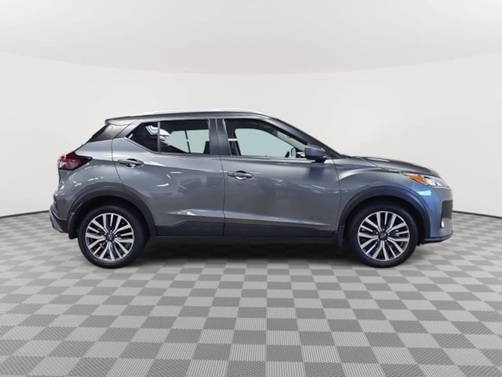 Used 2024 Nissan Kicks SV SUV