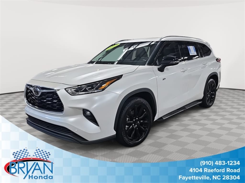 Used 2023 Toyota Highlander LE SUV