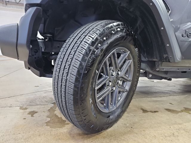 2025 Jeep Wrangler 4-Door Sport S - Photo 31