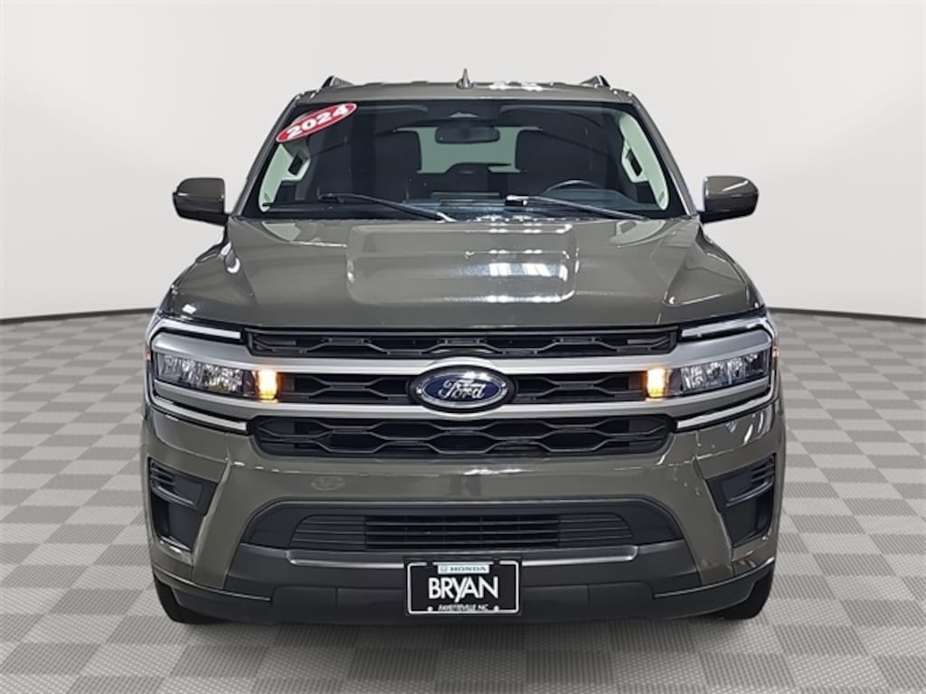 Used 2024 Ford Expedition Max XLT SUV