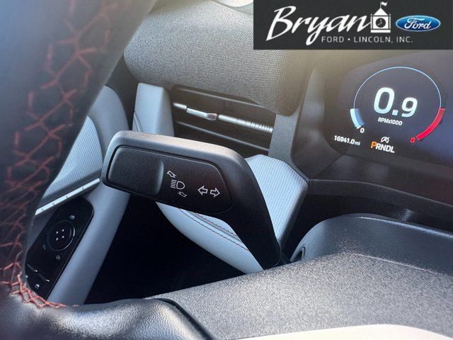 2025 Ford Explorer Active - Photo 24