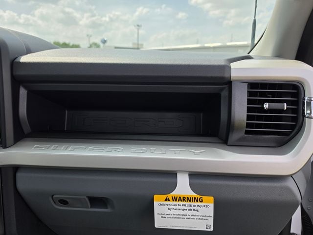 2026 Ford F-350 Super Duty XL - Photo 14
