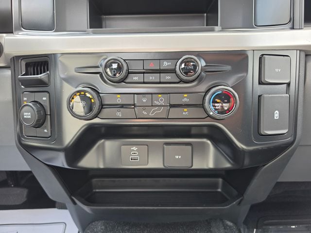 2026 Ford F-350 Super Duty XL - Photo 17