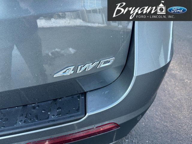2025 Ford Explorer Active - Photo 8