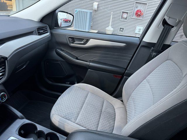 2022 Ford Escape SE - Photo 16