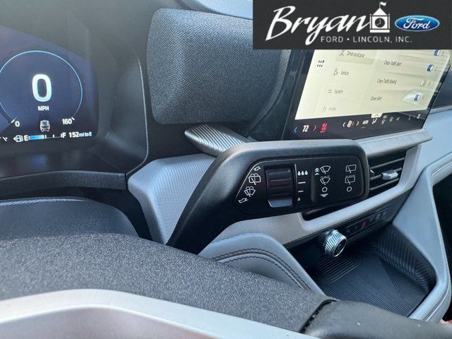 2025 Ford Explorer Active - Photo 23