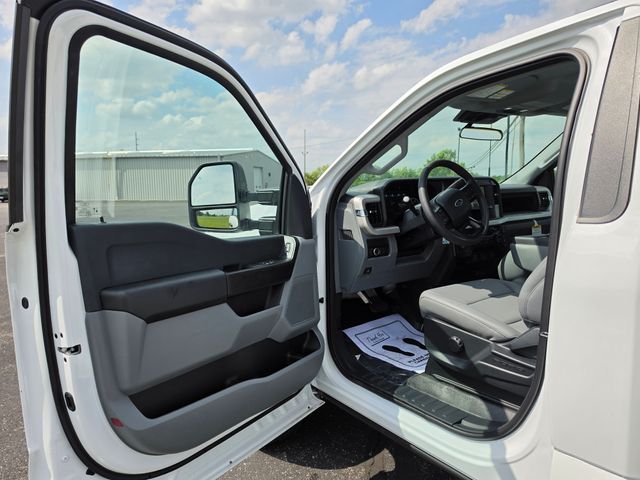 2026 Ford F-350 Super Duty XL - Photo 9