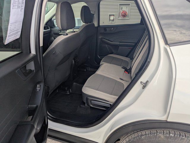 2022 Ford Escape SE - Photo 18