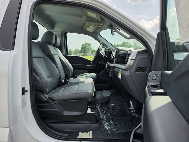 2026 Ford F-350 Super Duty XL - Photo 13