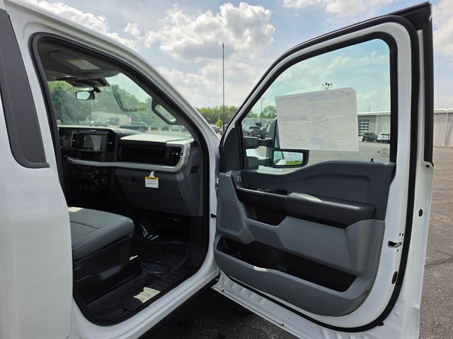 2026 Ford F-350 Super Duty XL - Photo 12