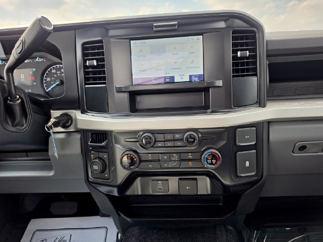 2026 Ford F-350 Super Duty XL - Photo 16