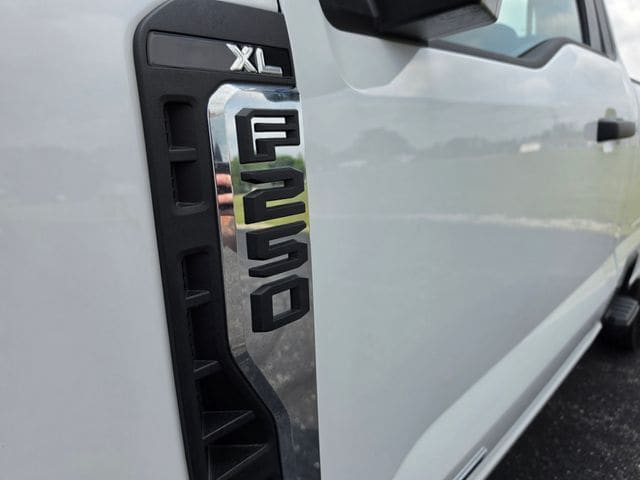 2026 Ford F-250 Super Duty XL - Photo 25