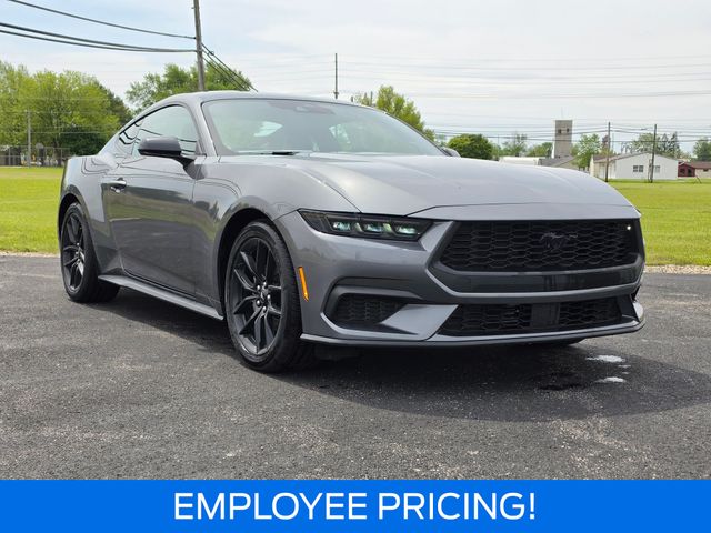 2026 Ford Mustang EcoBoost Fastback's photo
