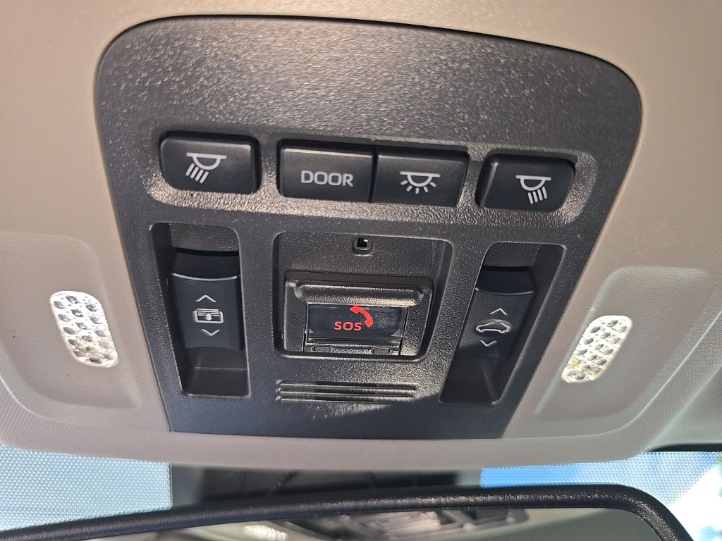 2024 Toyota Camry XSE - Photo 25