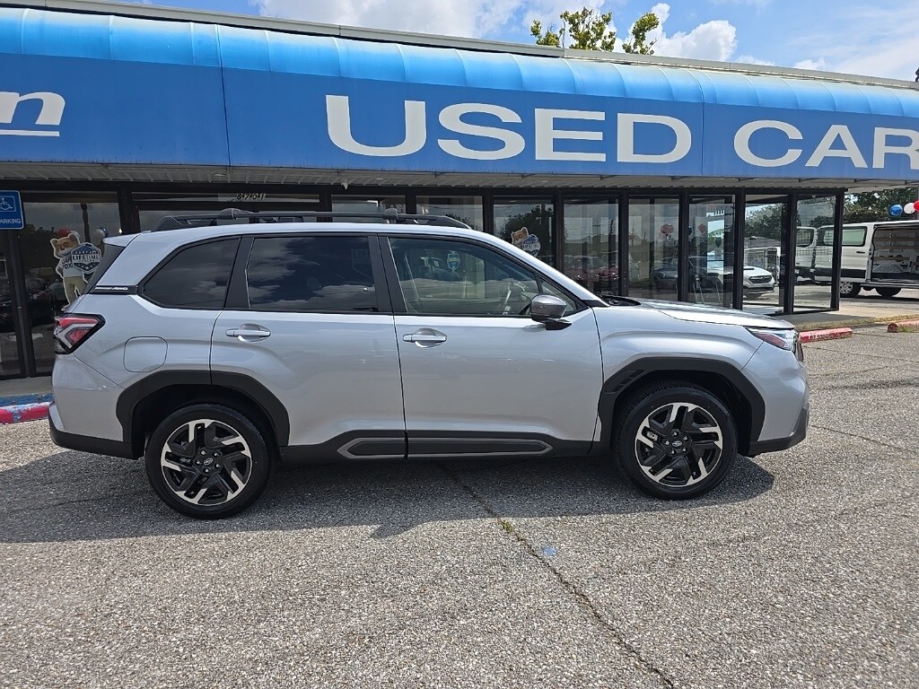 2025 Subaru Forester Limited photo 3