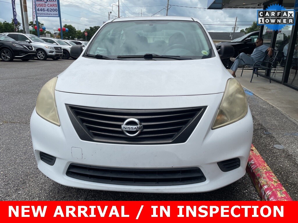 2012 Nissan Versa 1.6 S photo 2