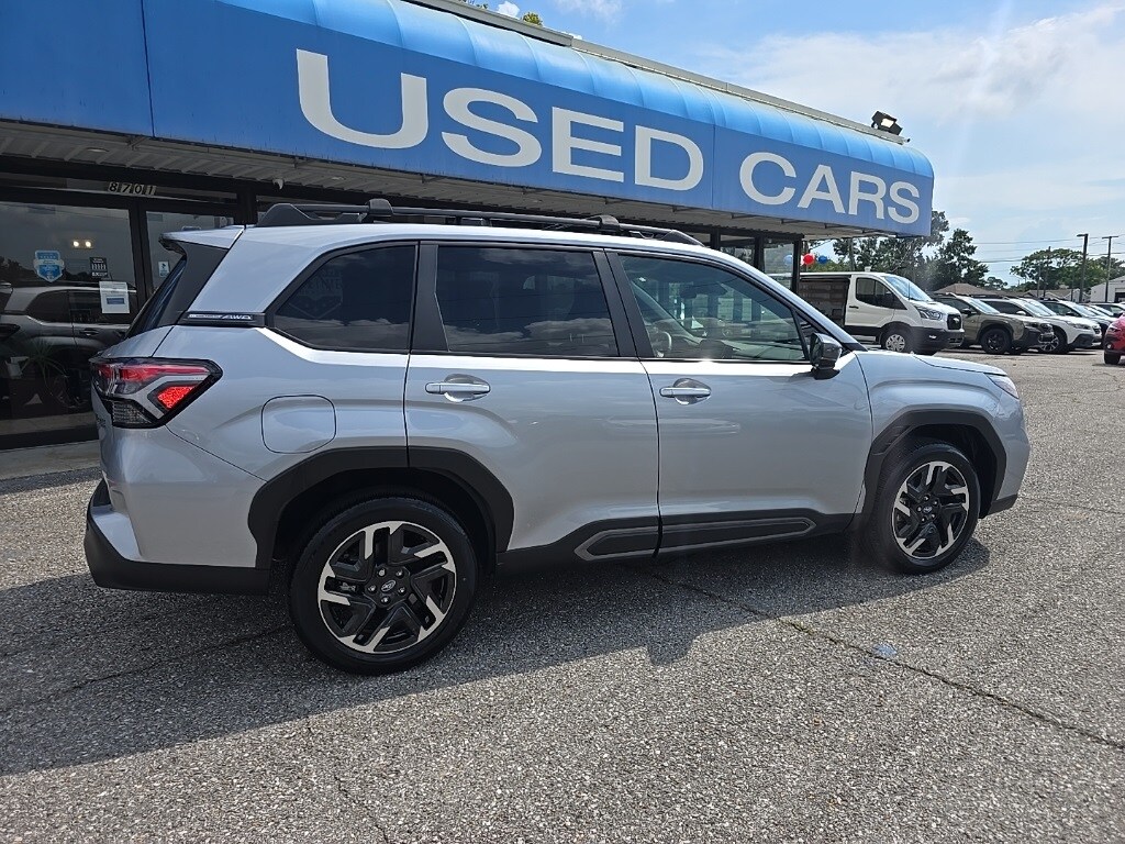 2025 Subaru Forester Limited photo 4