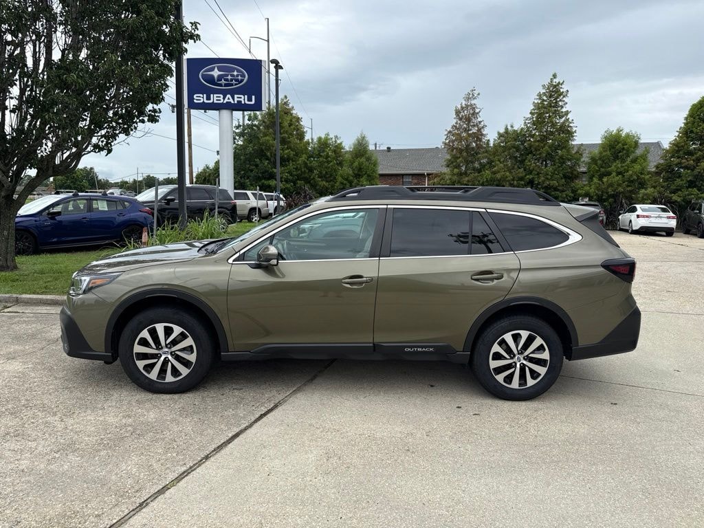 Used 2021 Subaru Outback Premium SUV