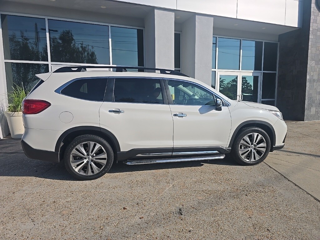 2020 Subaru Ascent Touring photo 3