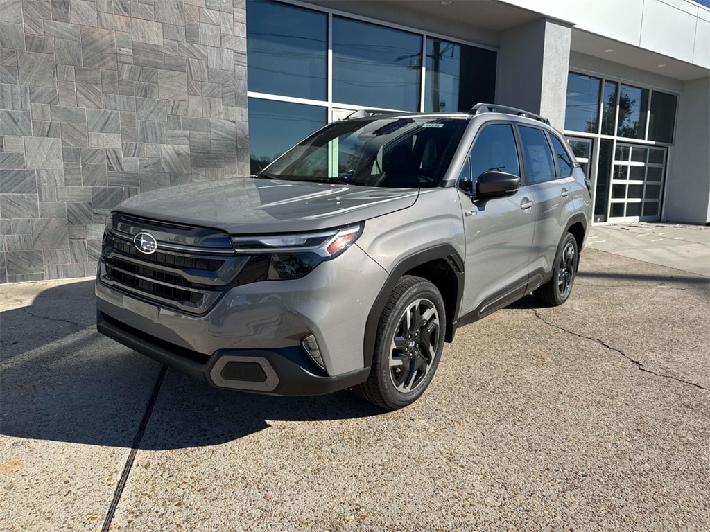 2025 Subaru Forester Limited's photo