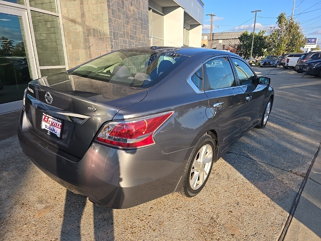 2015 Nissan Altima 2.5 SV photo 3