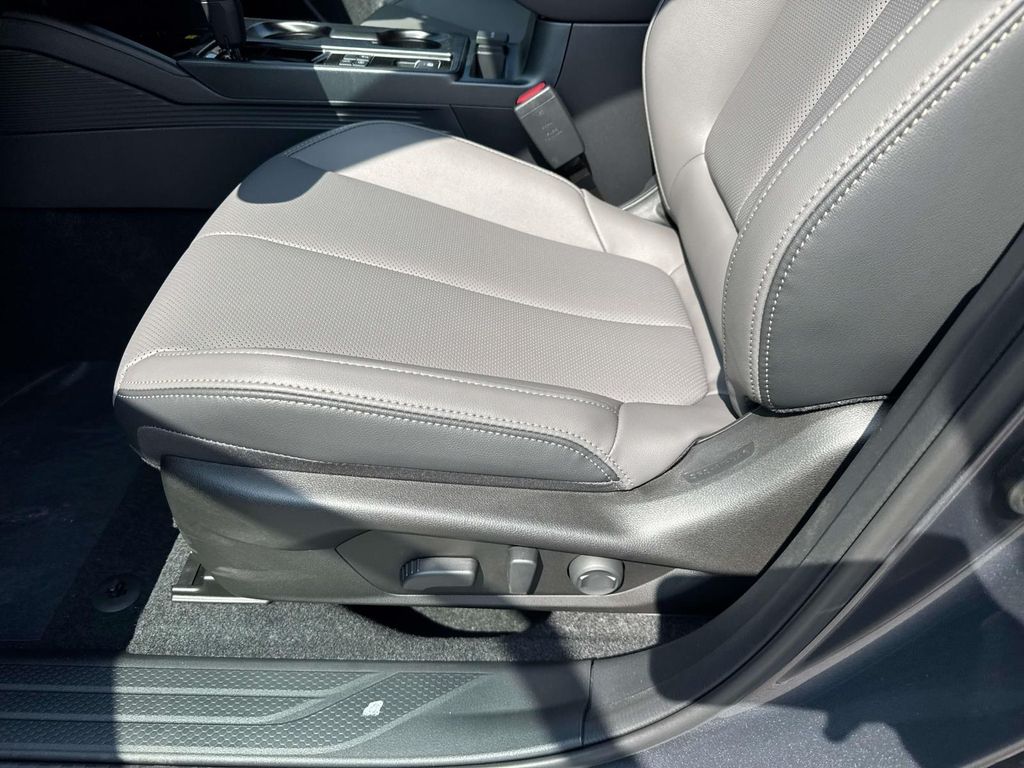 2026 Subaru Outback Limited - Photo 10