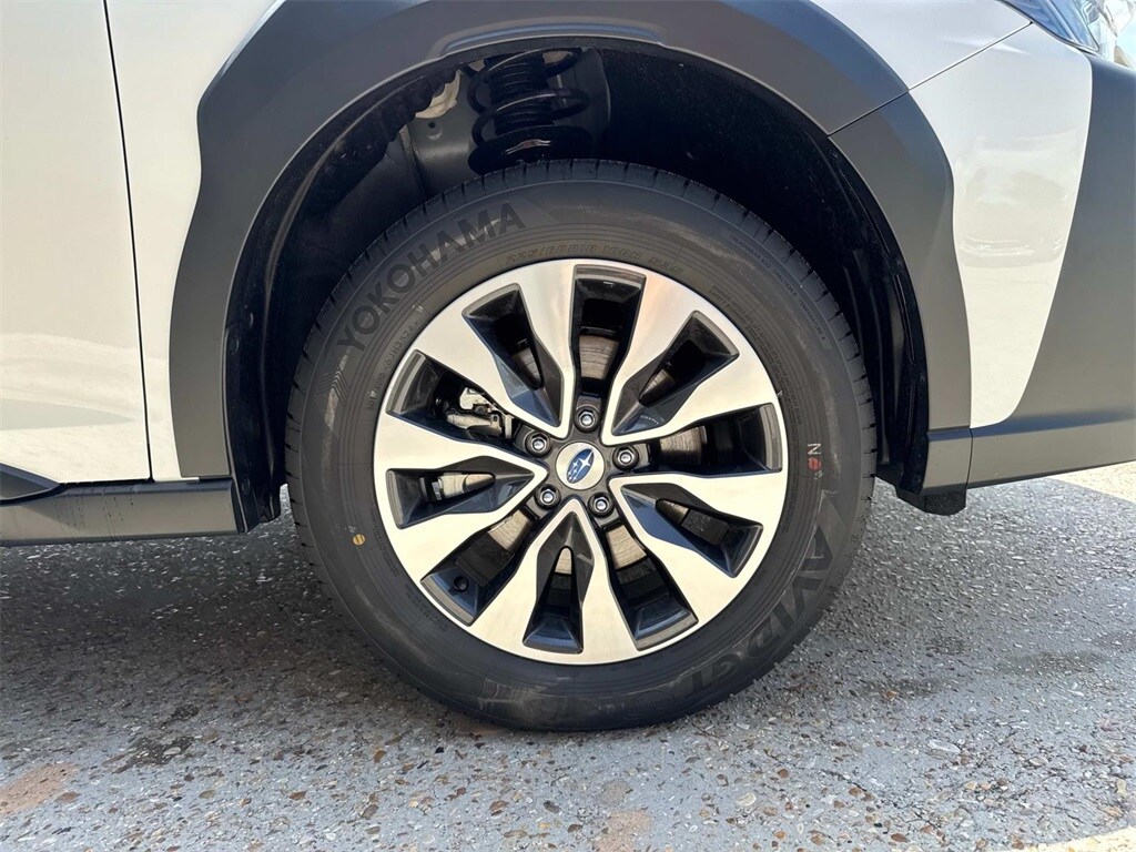 2025 Subaru Outback Touring photo 4