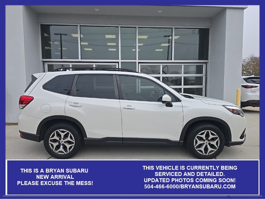 2023 Subaru Forester Premium's photo