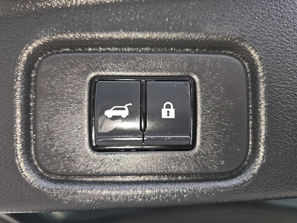 2023 Nissan Pathfinder SL - Photo 33