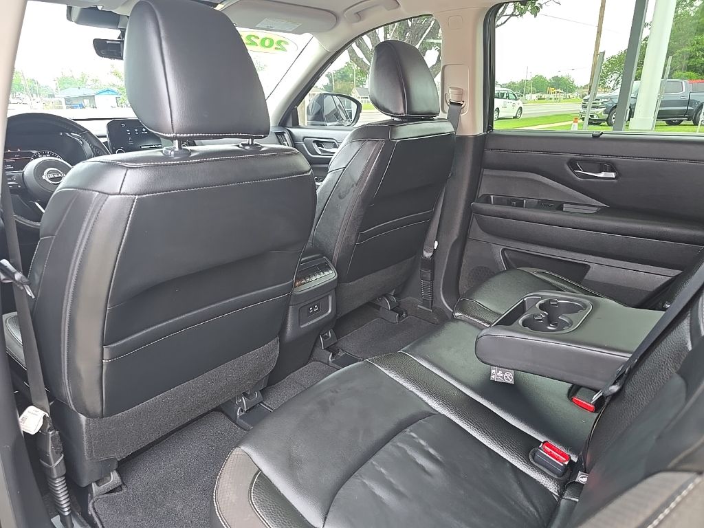 2023 Nissan Pathfinder SL - Photo 28