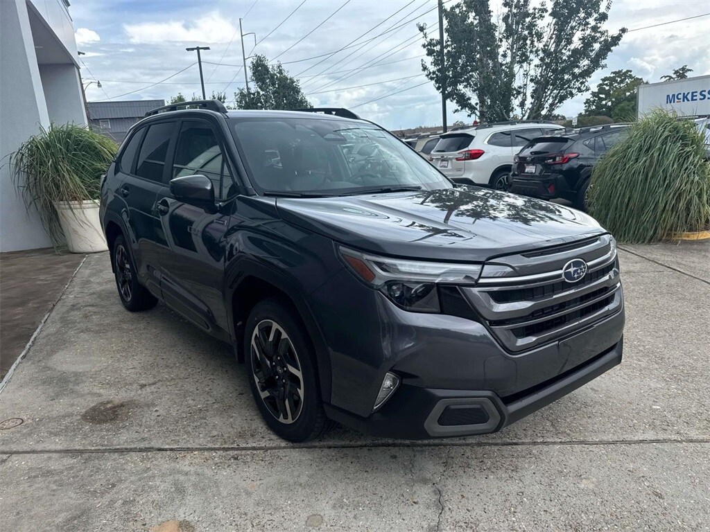 2025 Subaru Forester Limited photo 2