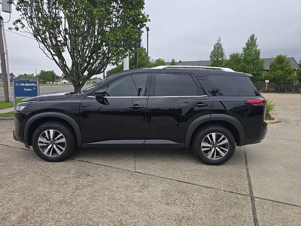 2023 Nissan Pathfinder SL - Photo 10