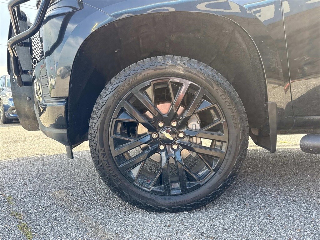 2019 Chevrolet Silverado 1500 RST photo 3