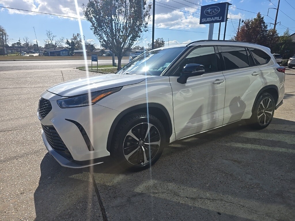 Used 2021 Toyota Highlander XSE SUV