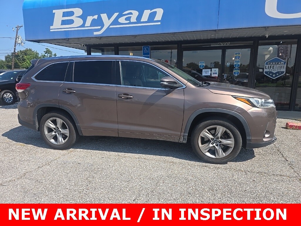 2018 Toyota Highlander Limited photo 2