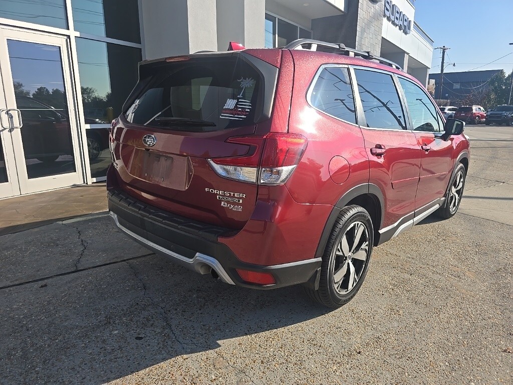 2021 Subaru Forester Touring photo 3