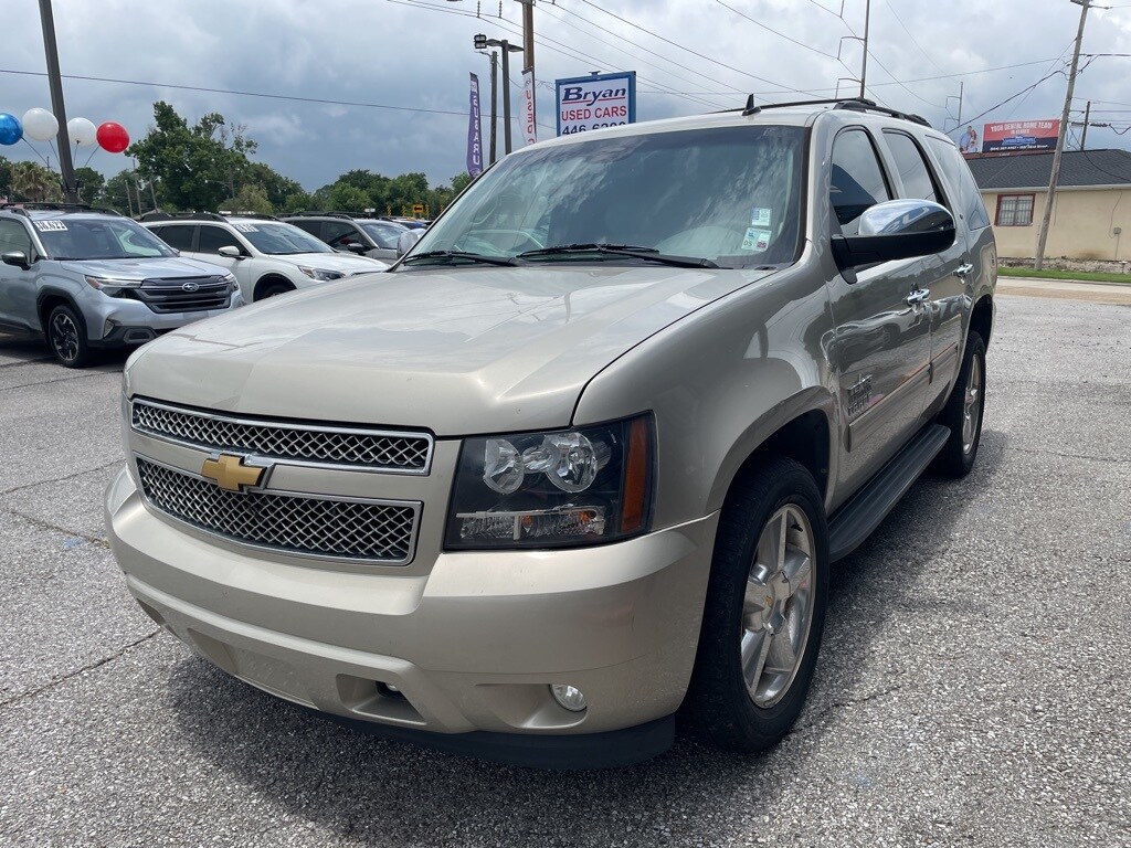 2013 Chevrolet Tahoe LT photo 3