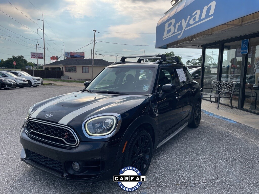 2020 Mini Countryman Classic photo 2