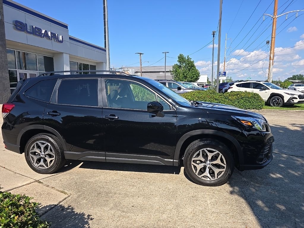 Used 2024 Subaru Forester Premium SUV