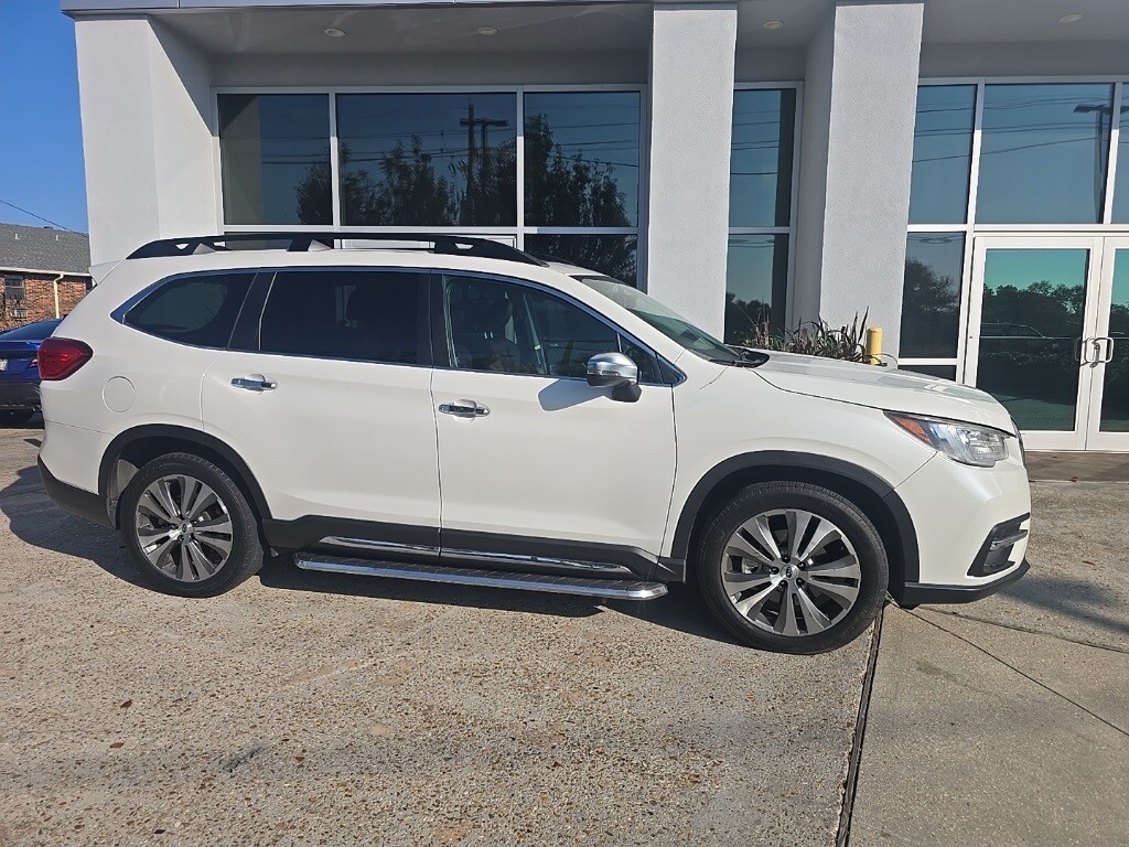2020 Subaru Ascent Touring photo 2