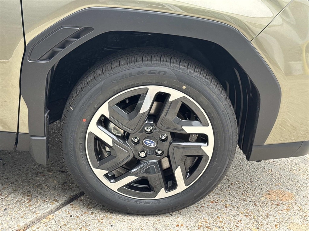 New 2025 Subaru Forester Limited Hybrid SUV