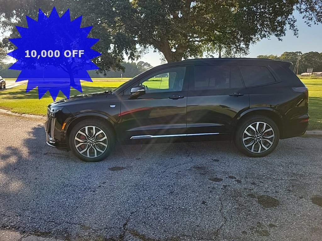 2024 Cadillac XT6 Sport's photo