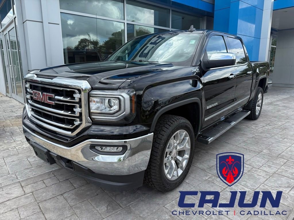 2018 GMC Sierra 4WD Crew Cab Short Box SLT's photo