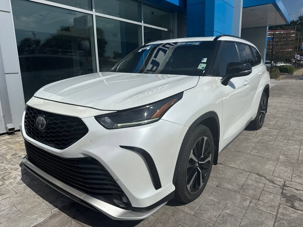 Used 2022 Toyota Highlander XSE SUV