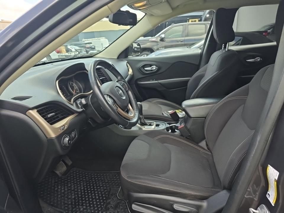 2015 Jeep Cherokee Latitude - Photo 7