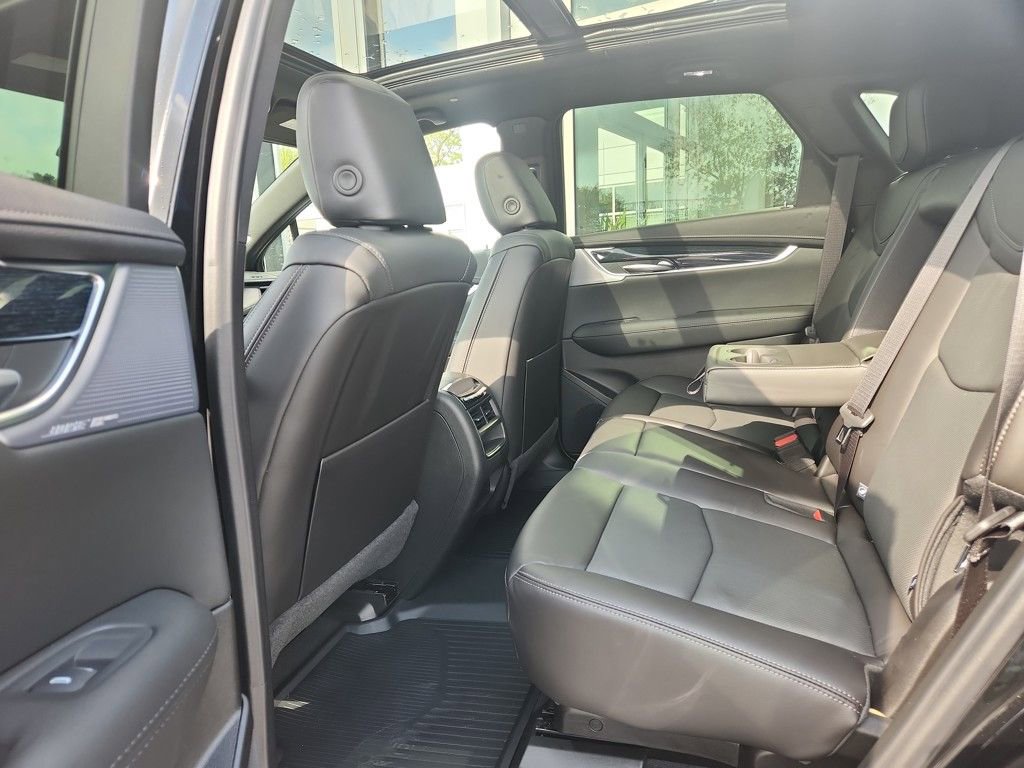 2025 Cadillac XT5 Premium Luxury - Photo 11