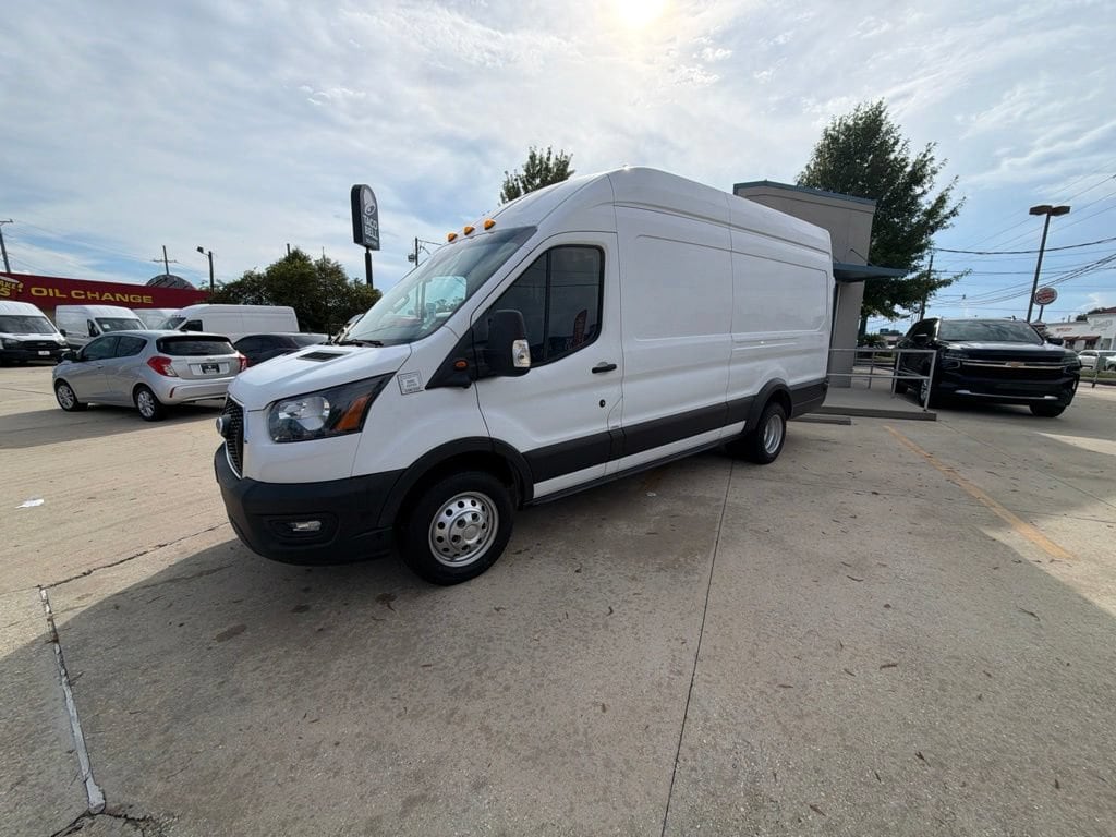2022 Ford Transit-350