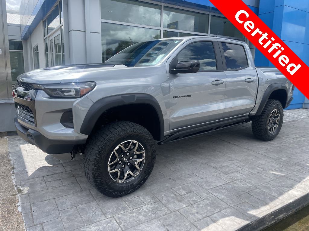 2024 Chevrolet Colorado ZR2's photo
