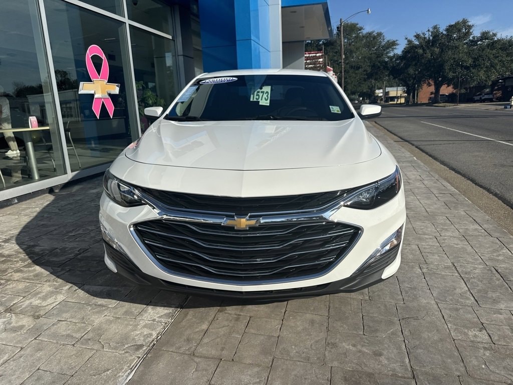 Used 2025 Chevrolet Malibu FL Car