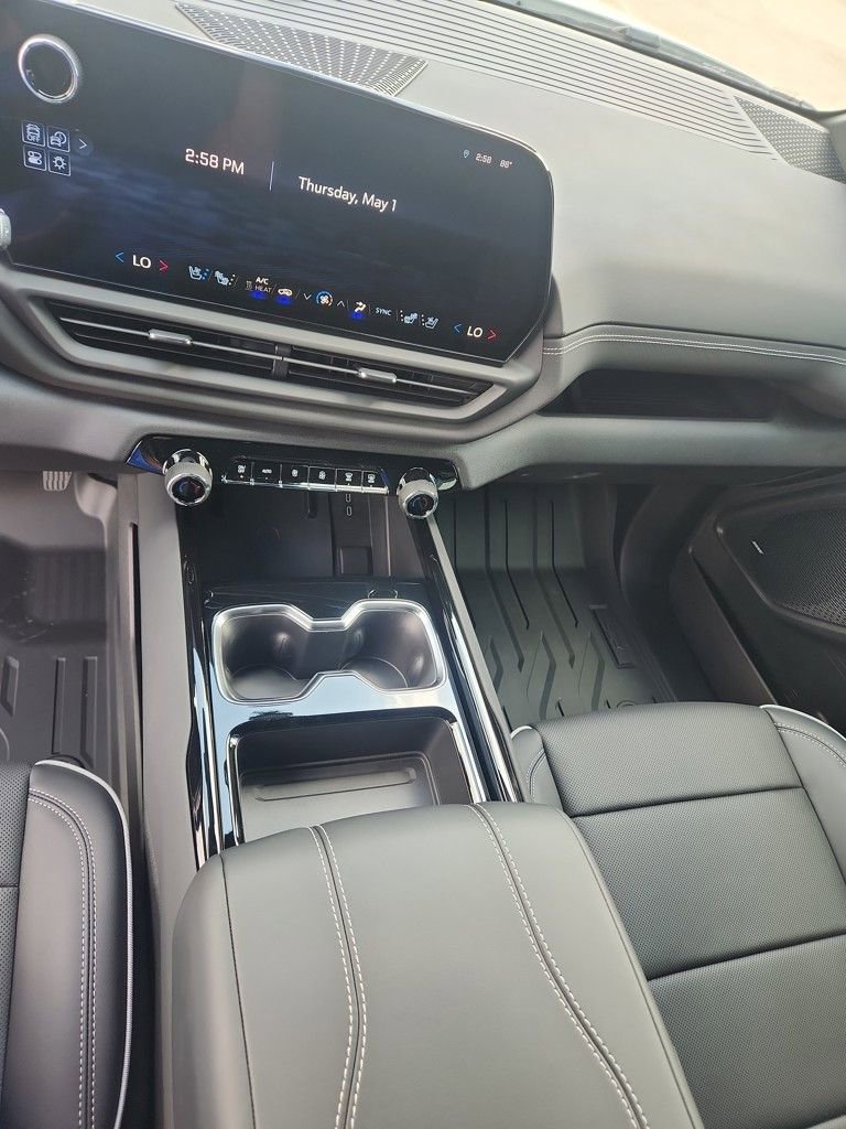 2025 Chevrolet Silverado EV LT - Photo 13